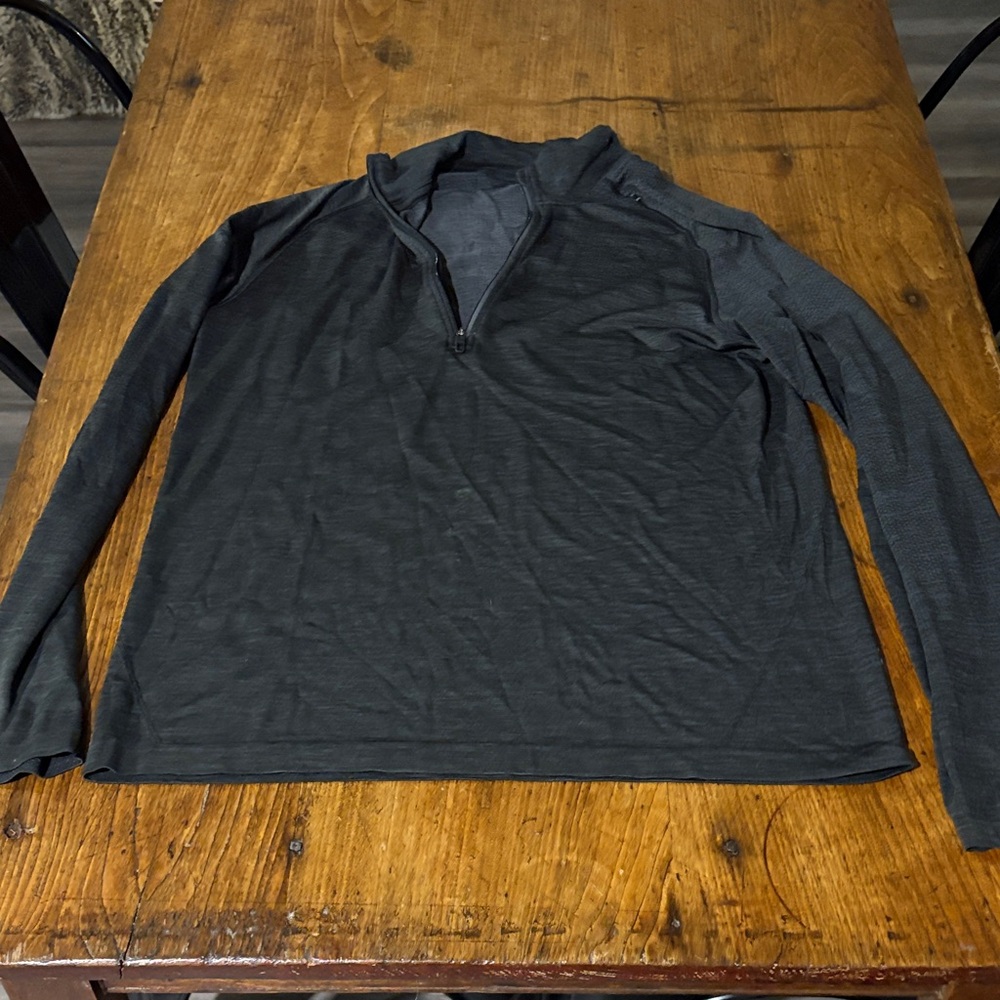 Lululemon Men’s 1/4 Zip